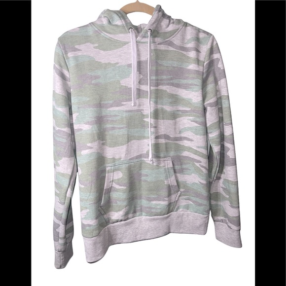 Minty green Camo hoodie - Picture 1 of 4